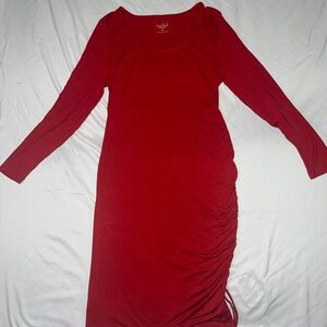 Isabel Maternity by Ingrid & Isabel - Red Long Sleeved Ruched Midi Dress - M